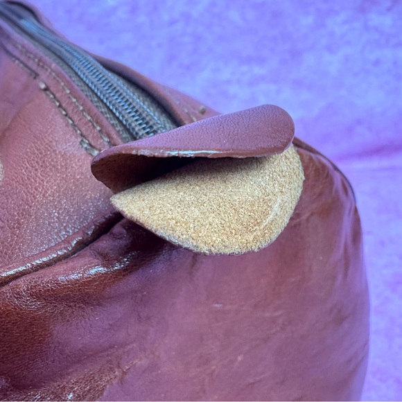 260. Brown Leather Handbag Satchel w/ Gold Lion Hardware made in Italy 🟫 - Picture 8 of 9